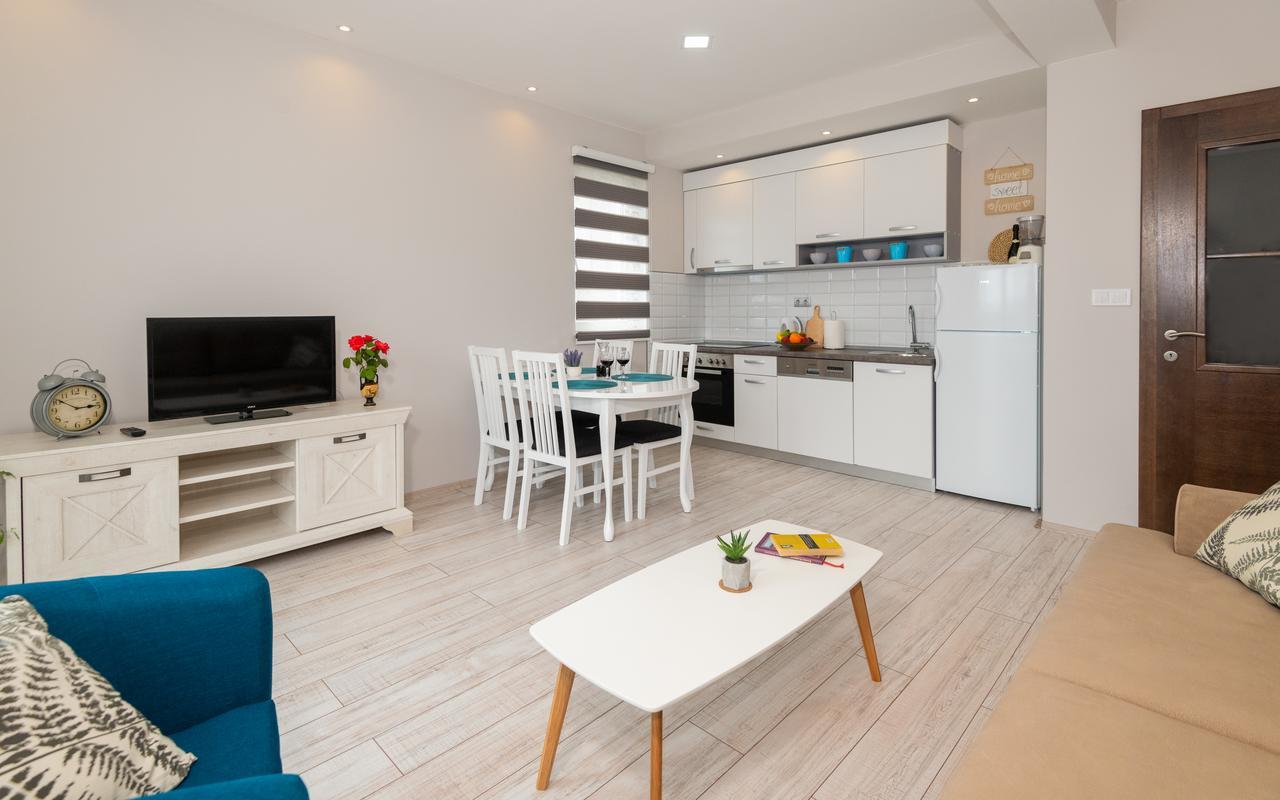 Apartments Leona نيوم المظهر الخارجي الصورة